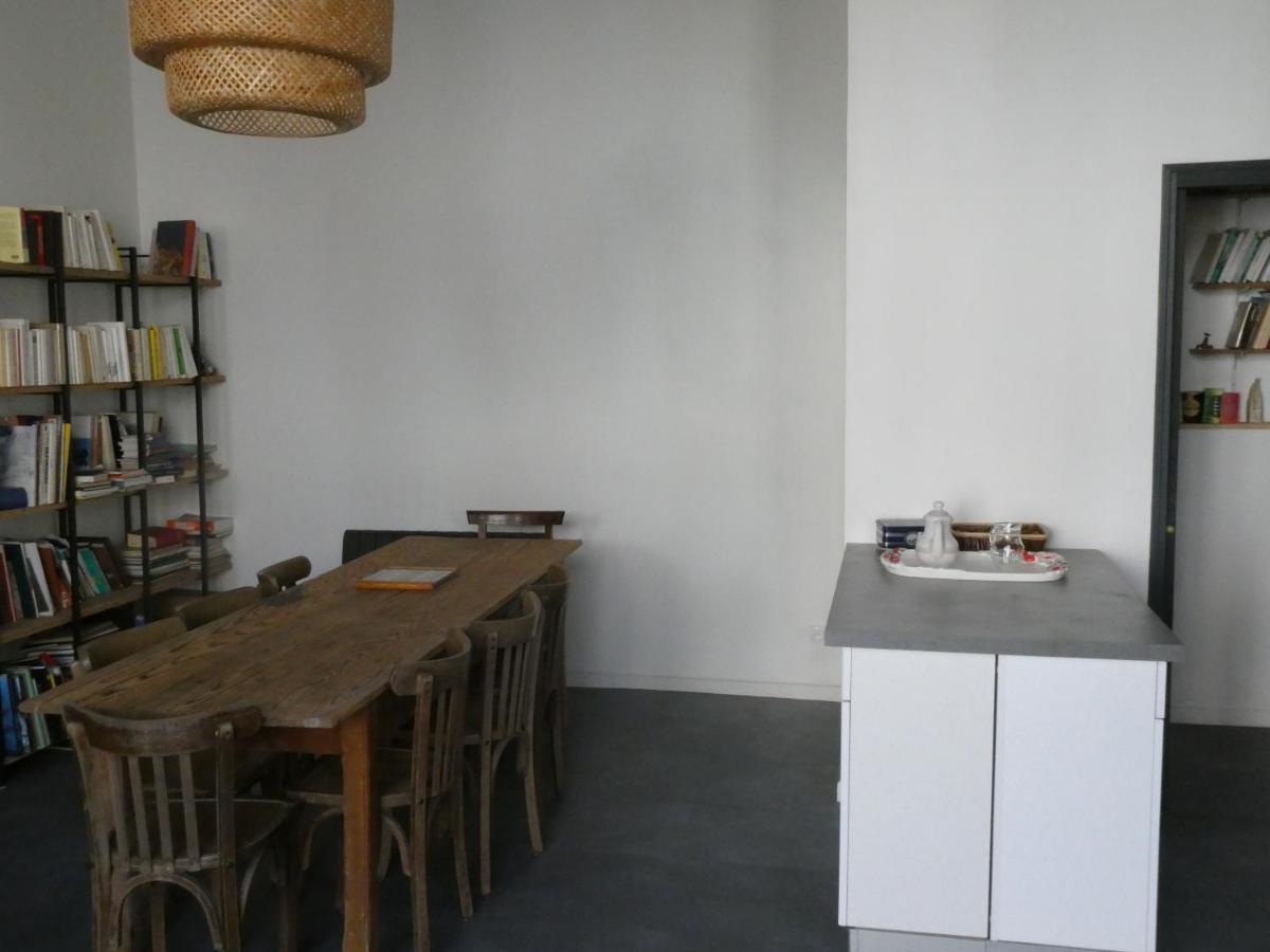 La Canetterie Dole Buitenkant foto